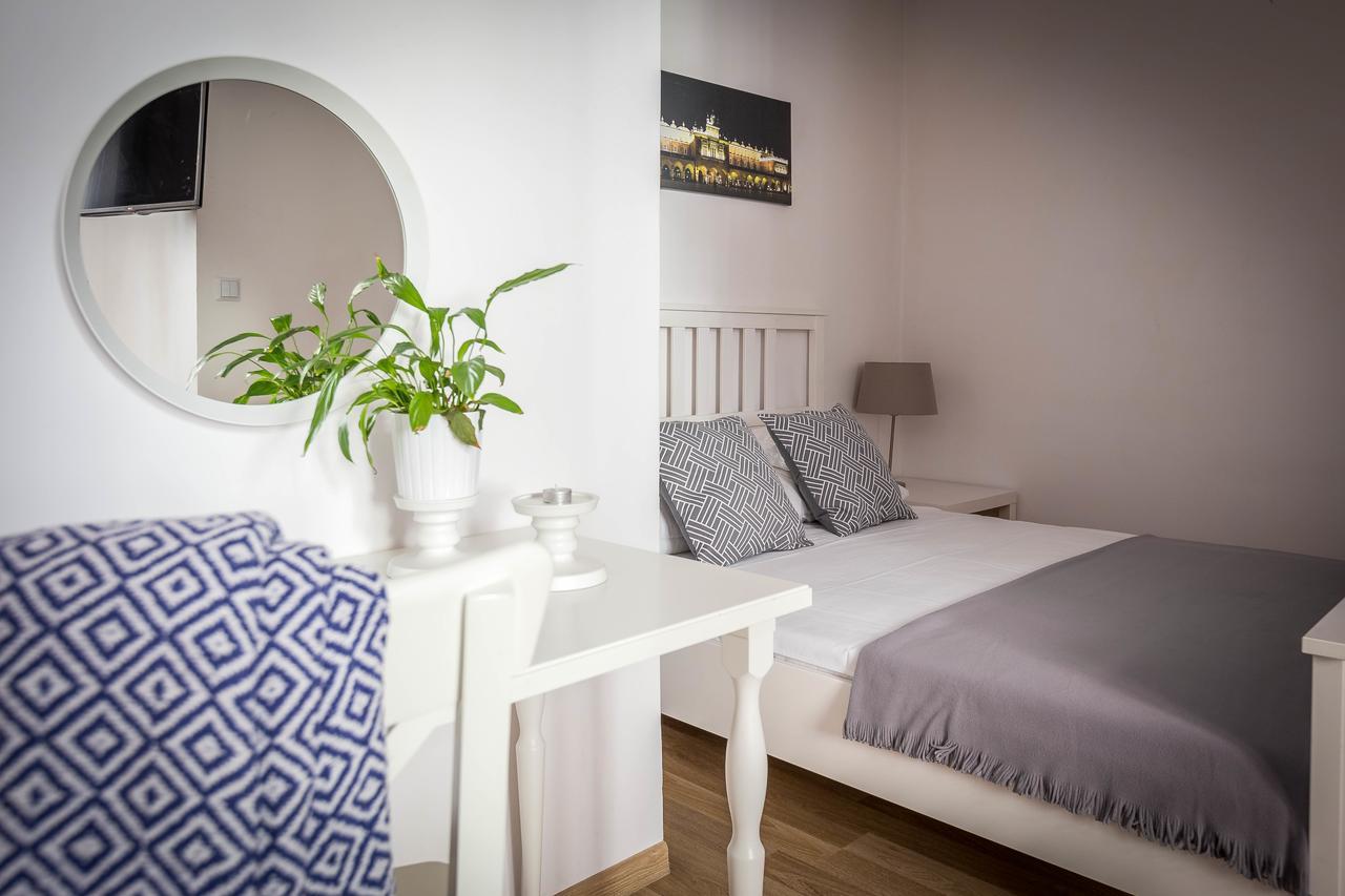 Fragola Budget Apartments & Rooms Krasków Eksteriør bilde
